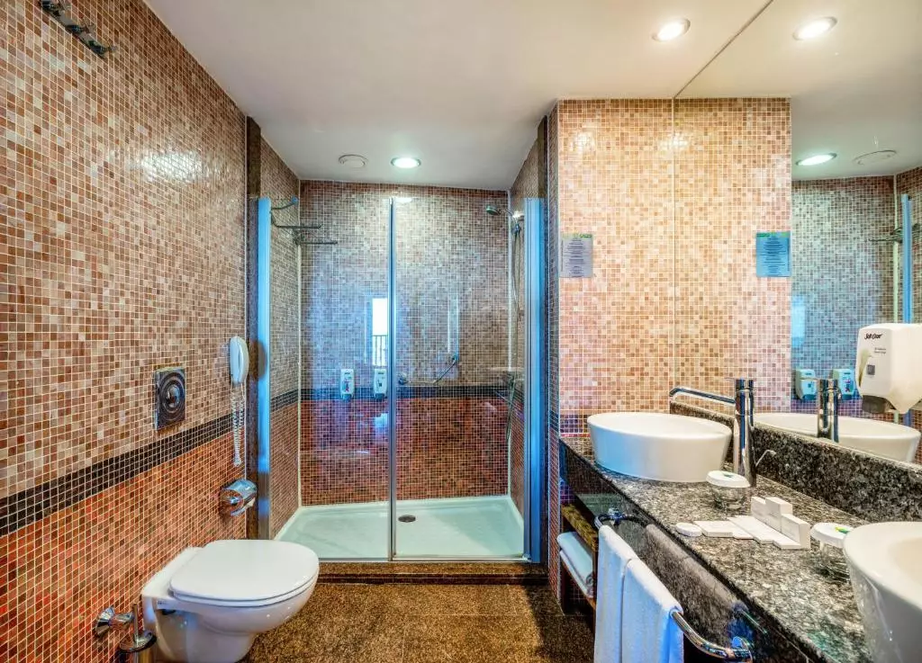 هتل آکواورد بلک