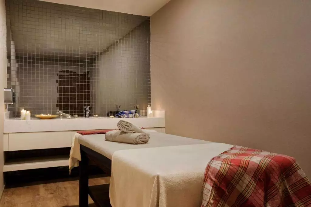 هتل و سوییت رامادا بای ویندهام کوش آداسی