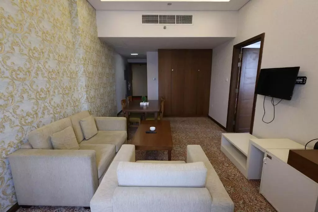 هتل بریستول این