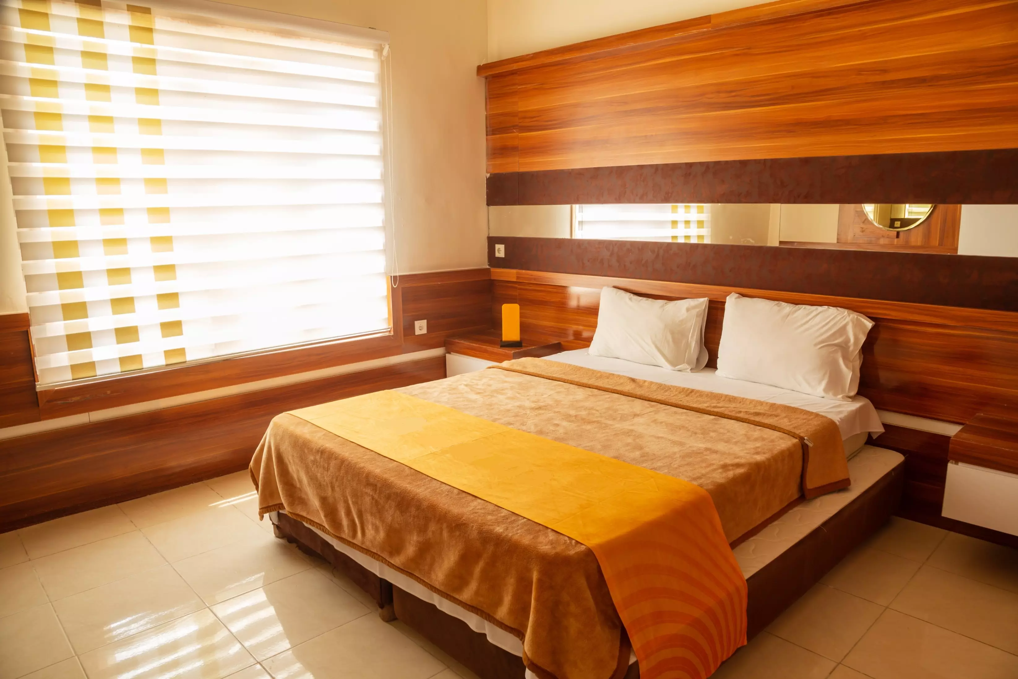 هتل ساحل طلایی