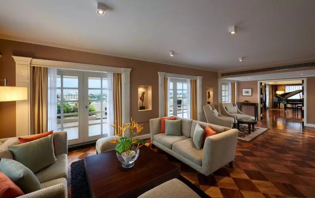 هتل سینامون لیک ساید کلمبو