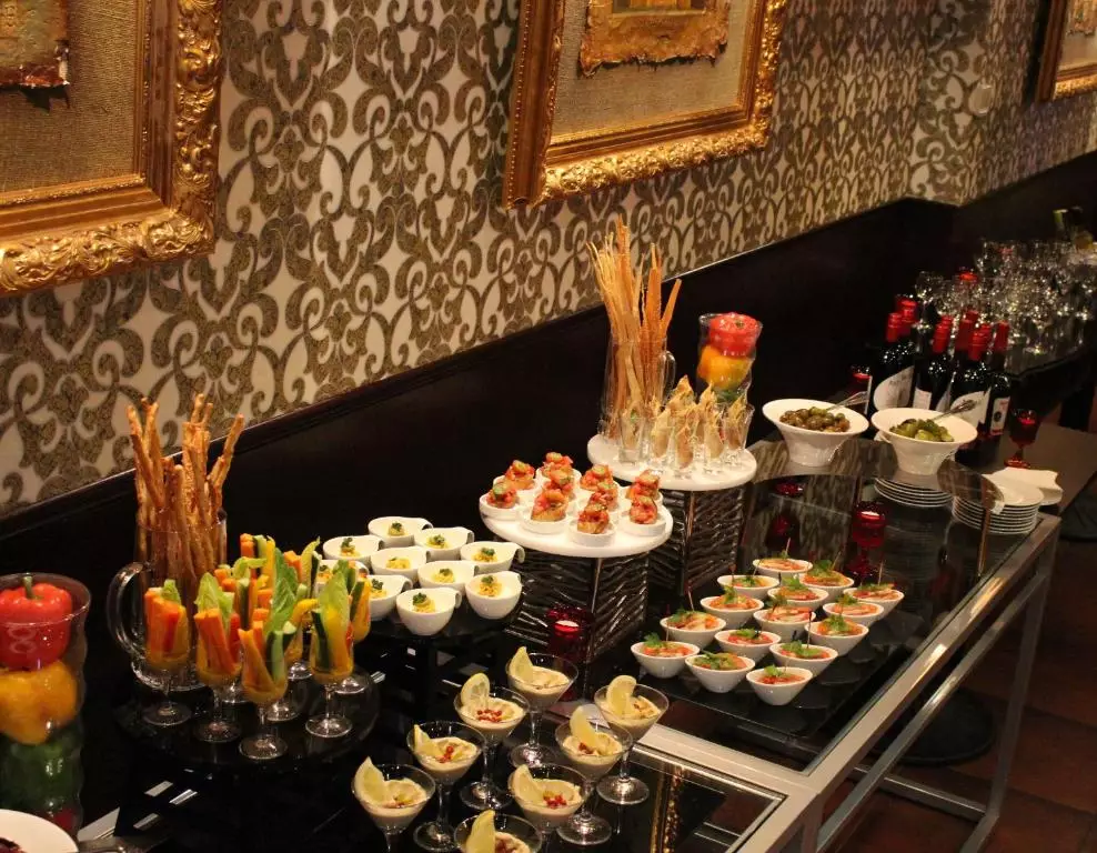 هتل کارلتون تاور