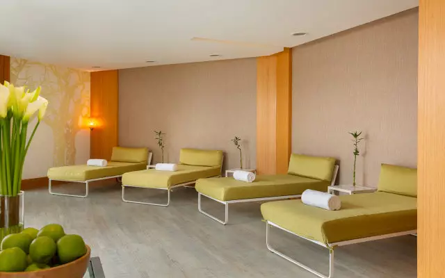 مانترا ریزورا و کانگرس