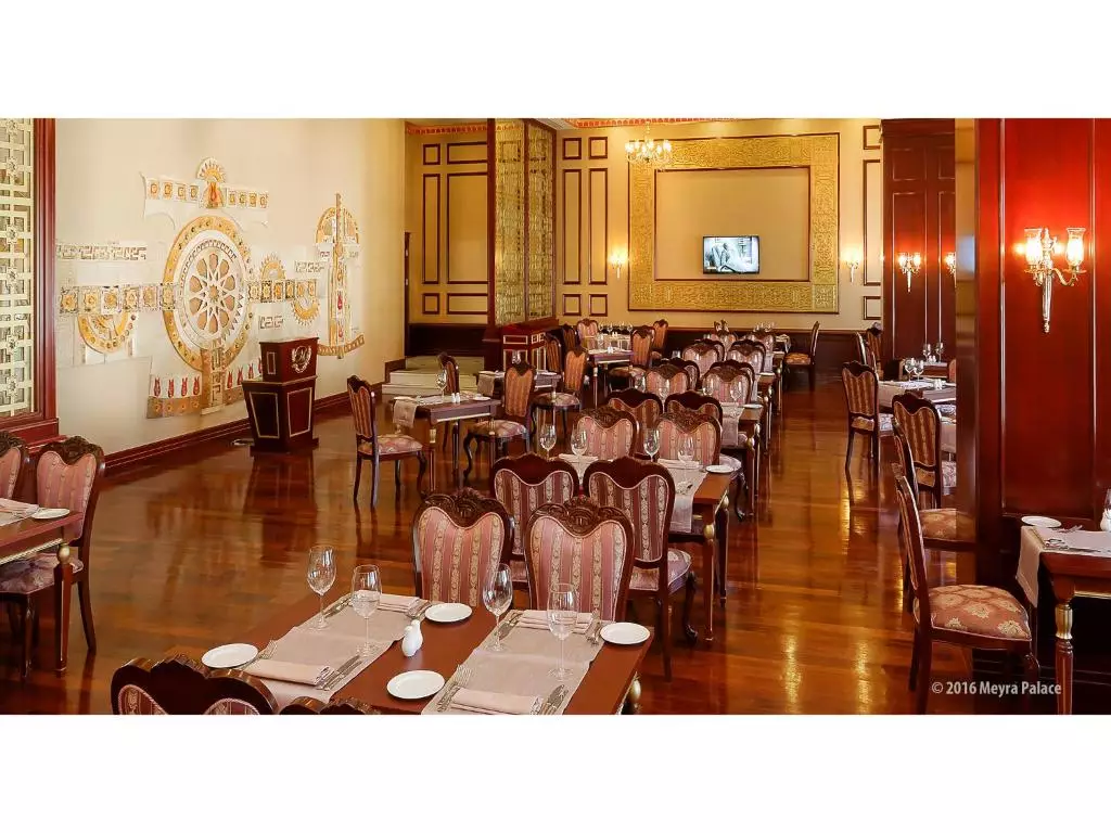 هتل میرا پالاس