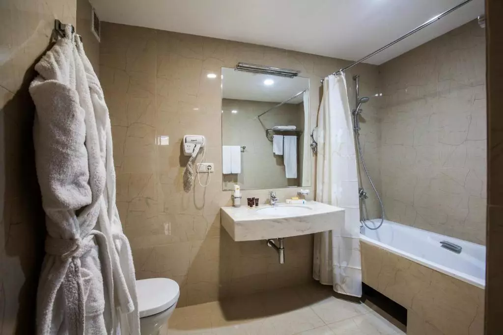 هتل آویاترانس