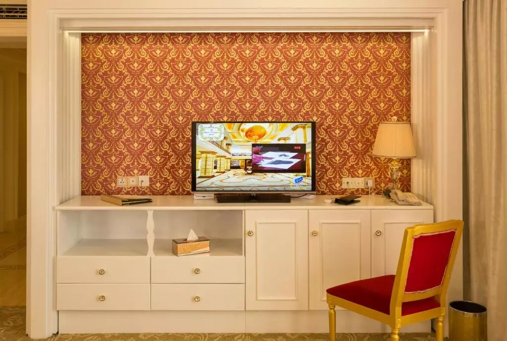 هتل گرند کندیان