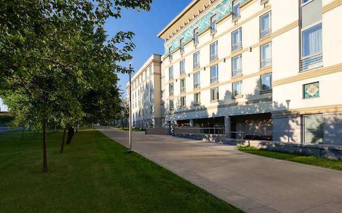 هالیدی این تاجانسکی