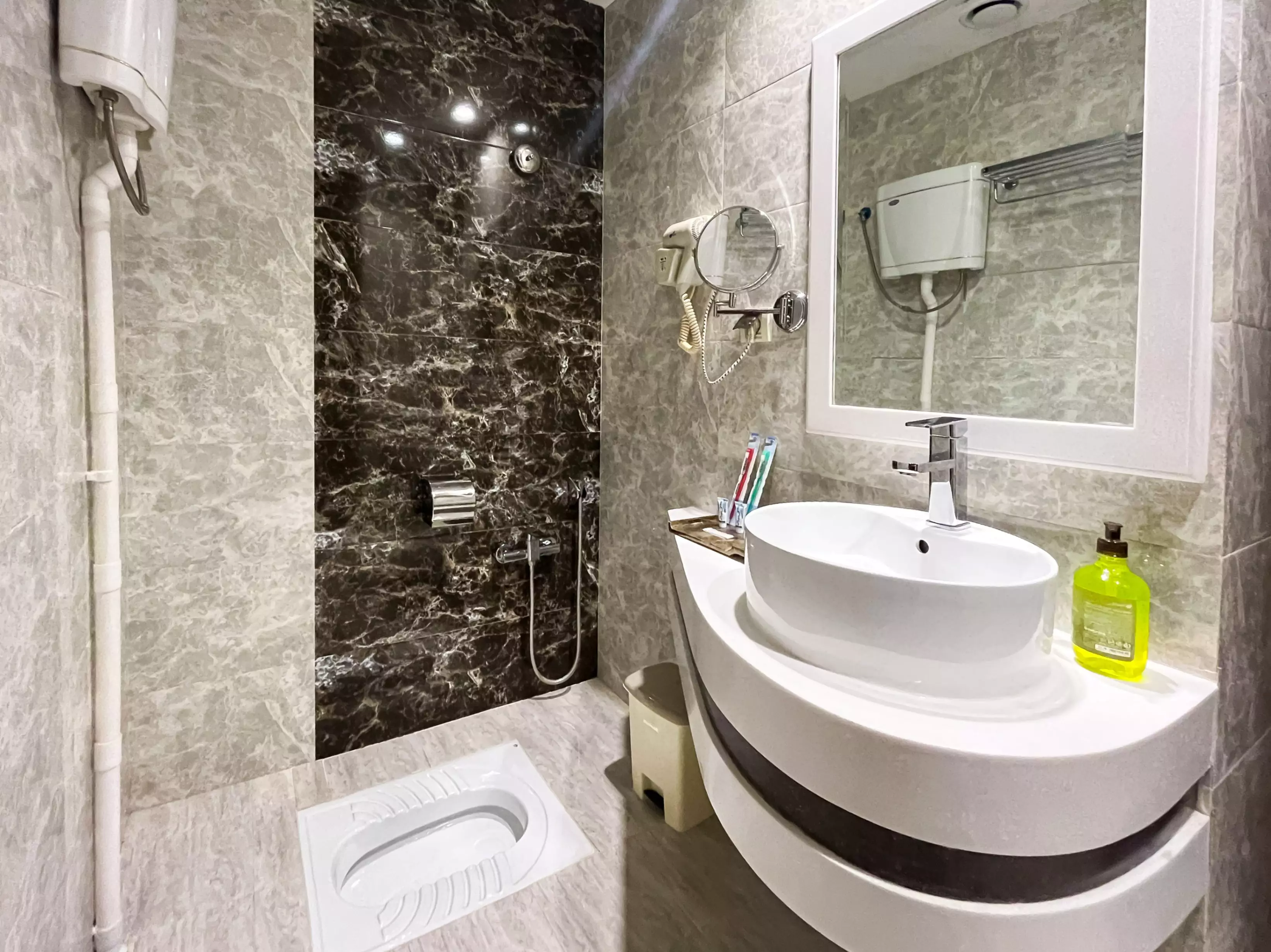 هتل الماس نوین