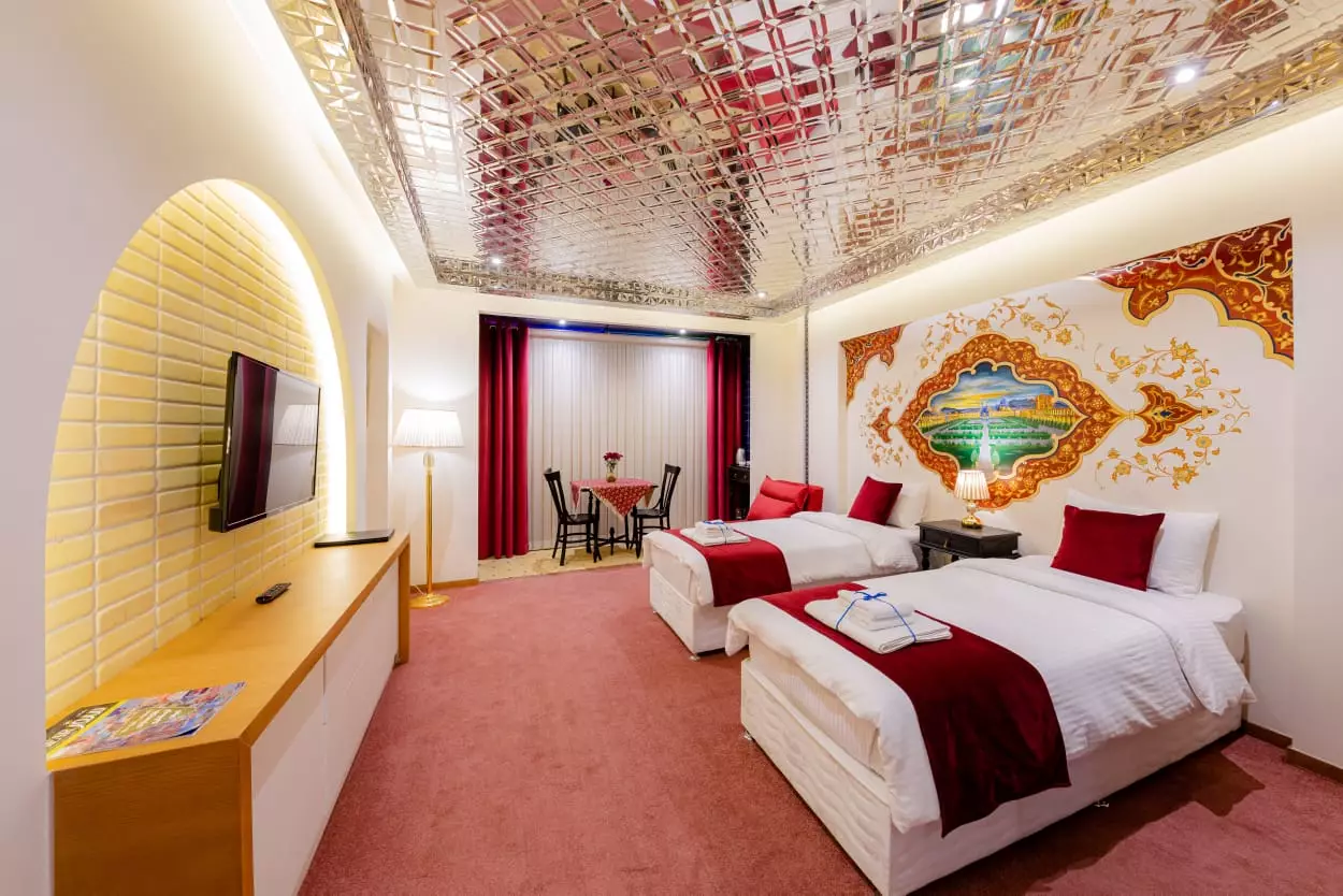 بوتیک هتل هنر