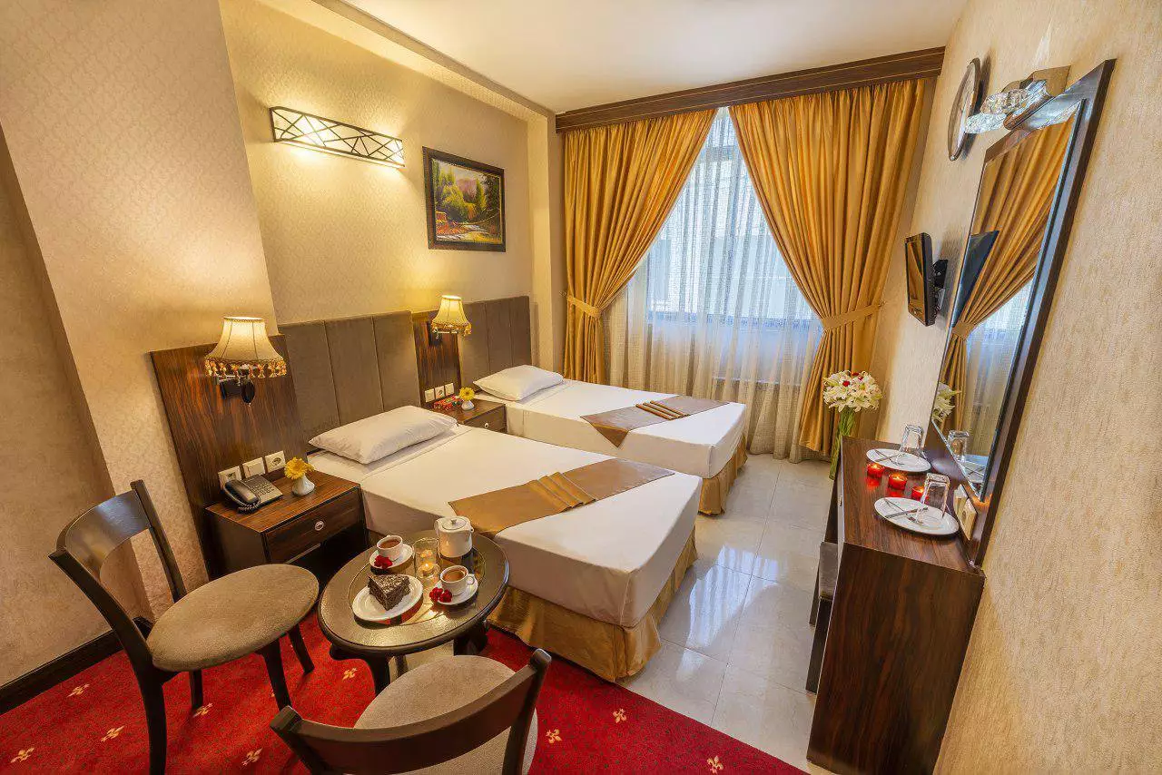 هتل مهر و ماه