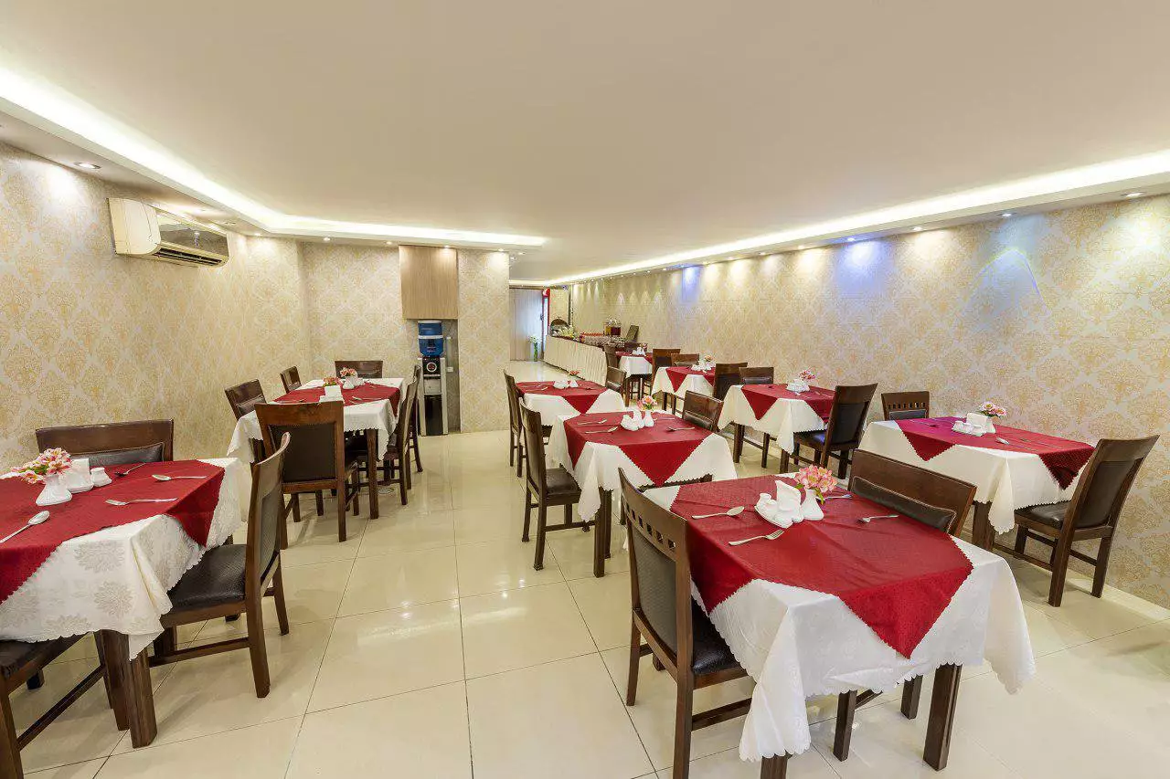 هتل مهر و ماه