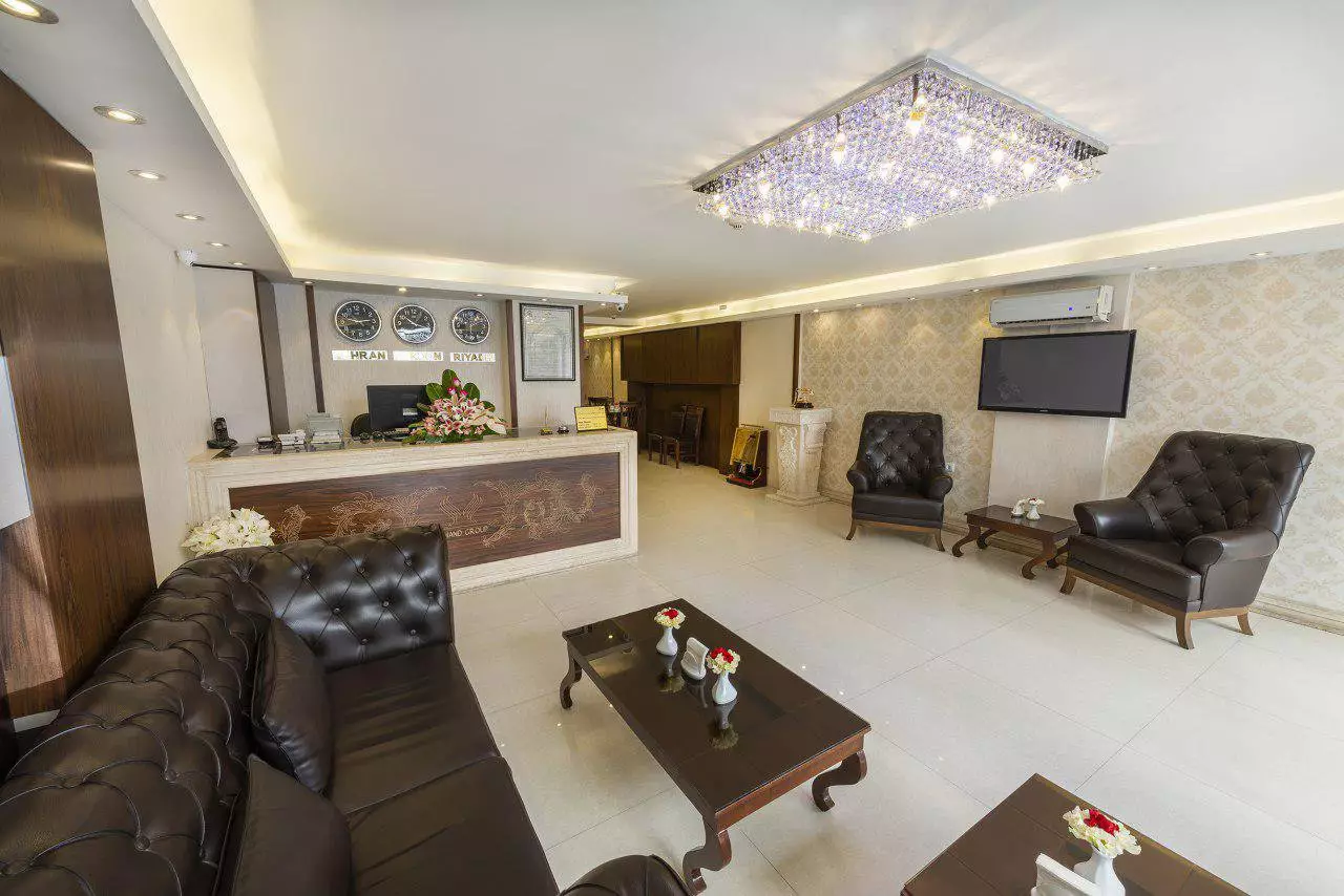 هتل مهر و ماه