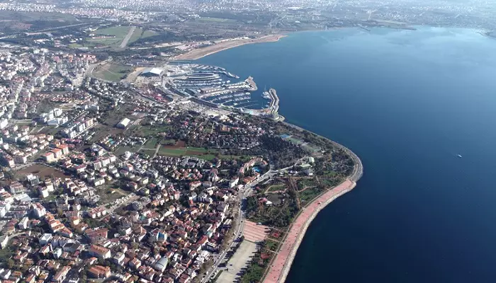 نمای هوایی از ساحل توزلا