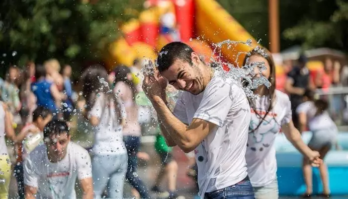 جشن آب ارمنستان