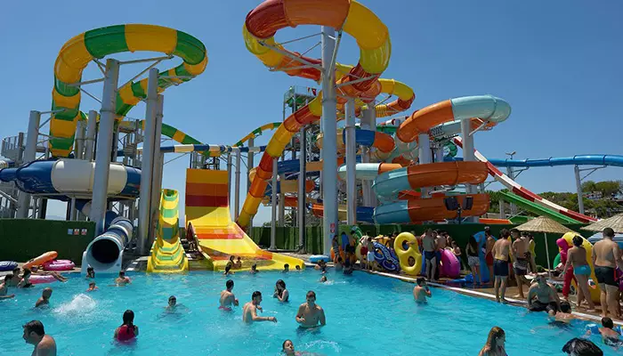 استخر پارک آبی آکوا مارین استانبول