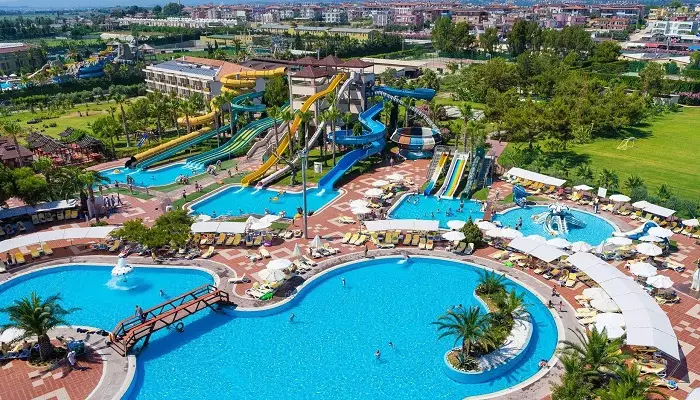 پارک آبی هتل کلاب توران پرنس ورلد