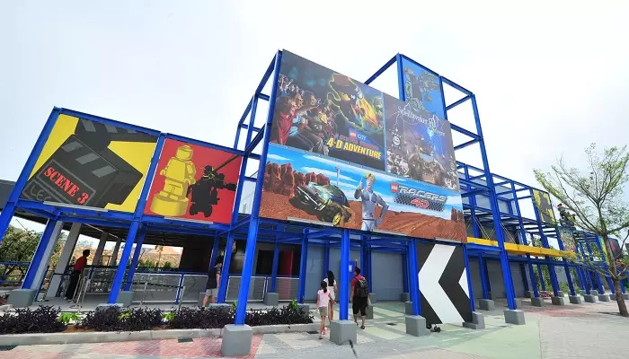 سینما ۴ بعدی لگولند دبی