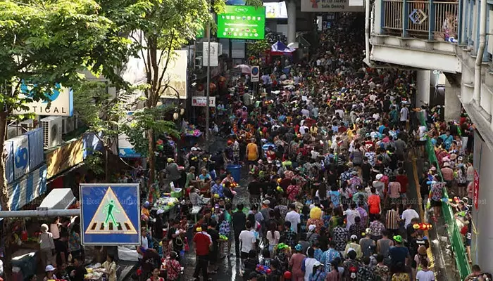 نمایی از خیابان سیلوم بانکوک