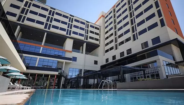 تصویری از استخر هتل استودیو وان دبی