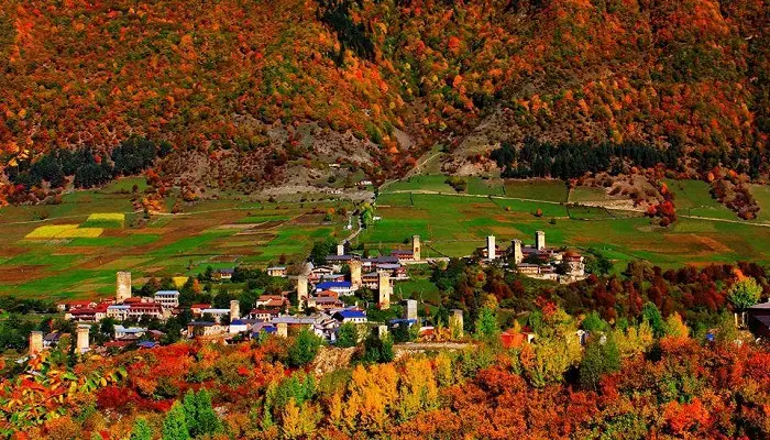 آب و هوای تفلیس در پاییز