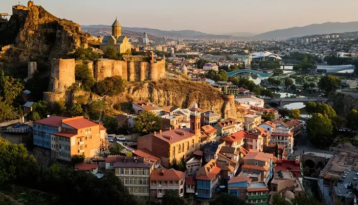 آب و هوای تفلیس در تابستان