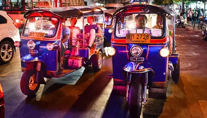 تصویری از توک توک