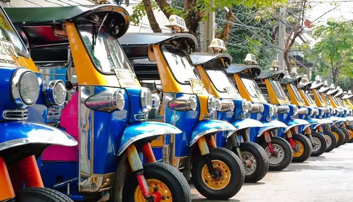 تصویری از وسایل حمل و نقل عمومی در تایلند