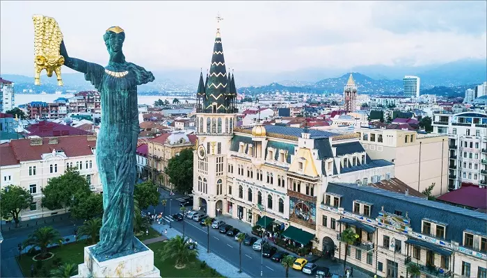 تندیس مدیا باتومی