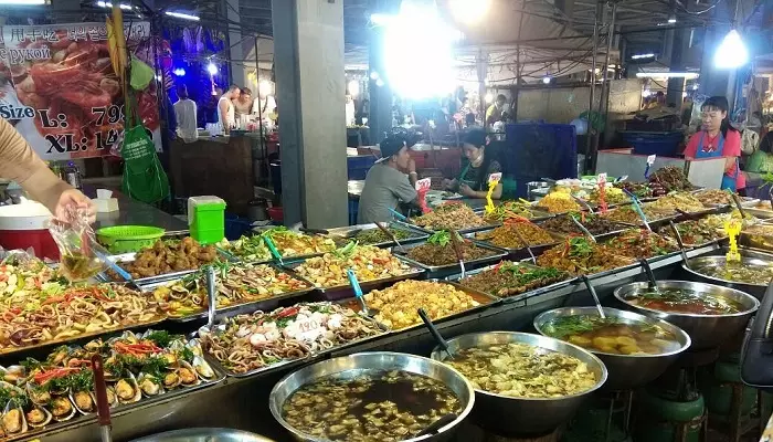 بازار شبانه خیابانی تپرازیت