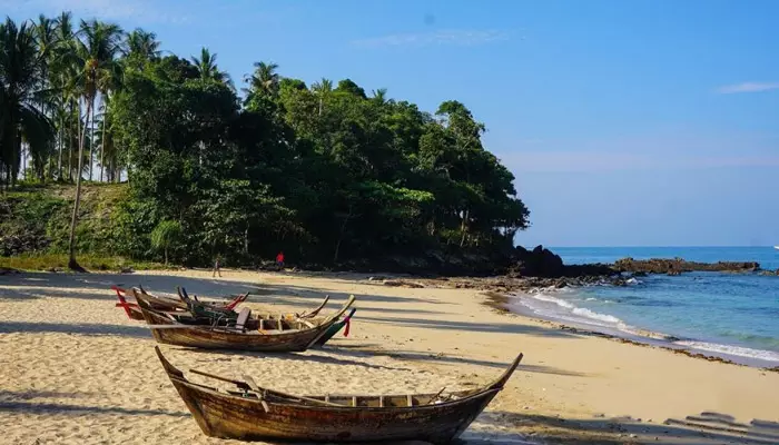 نمایی از ساحل بامبو