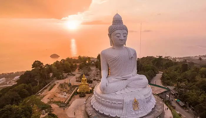 مجسمه بزرگ بودا