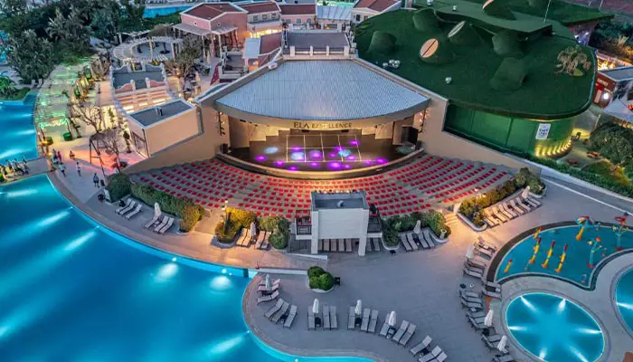 هتل الا اکسلنس ریزورت بلک