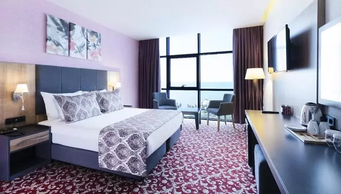 هتل ایفوریا و کازینو باتومی