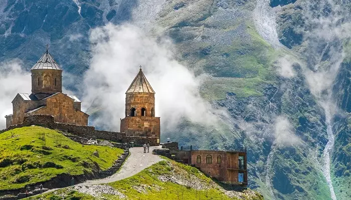 تصویری از کشور گرجستان در فصل بهار