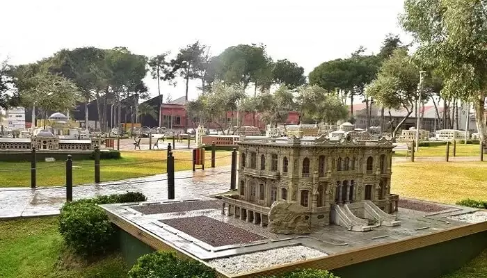 نمایی از موزه مینی سیتی