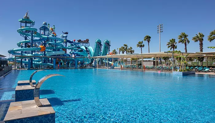 هتل نیروانا کازموپولیتن