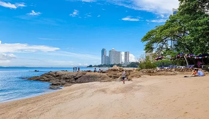 نمایی از ساحل وانگ آمات