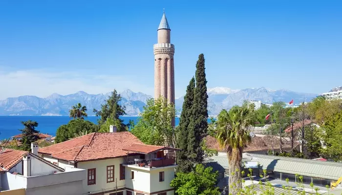 تصویری از مسجد یولی مناره